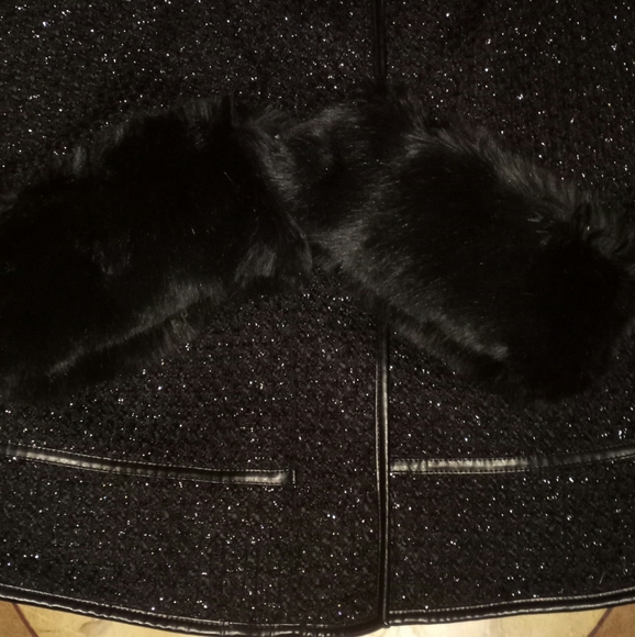 Stunning Black Victoria Secret Coat - Picture 2 of 7